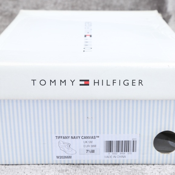 Tommy Hilfiger “Tiffany” Canvas Strappy Espradille Wedge Shoes Sz 7.5 - Picture 3 of 9